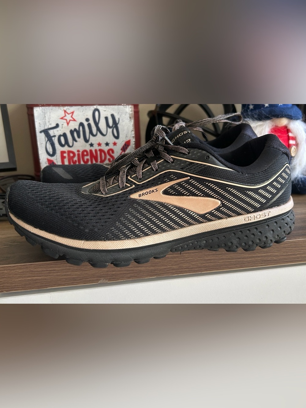 Brooks women’s Athletic Running Shoes - Black with bronze Accents 9.5